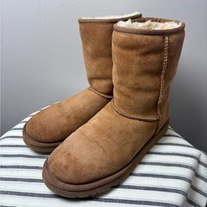 UGG Women's Size 7 Brown